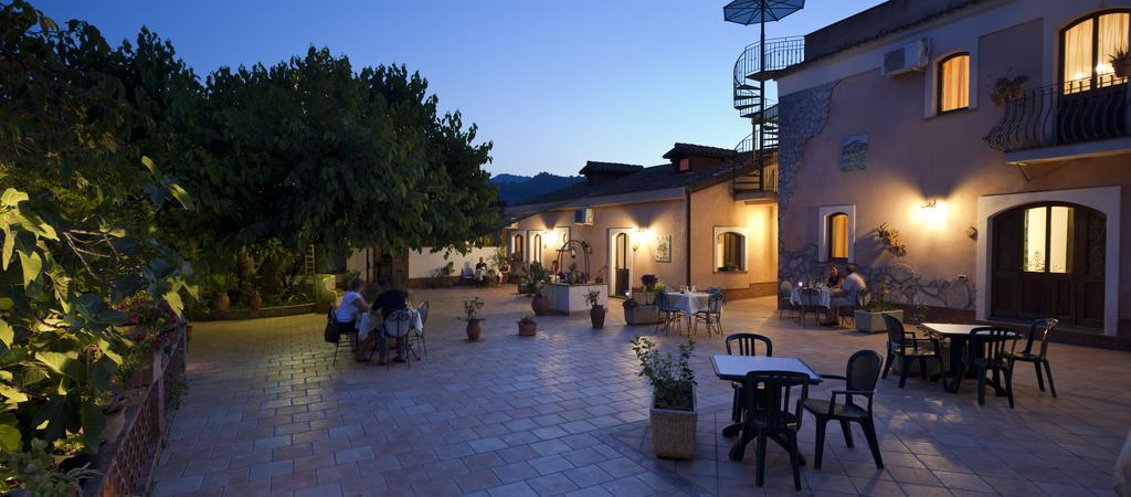 Willa Agriturismo Terrenia Trappitello Zewnętrze zdjęcie