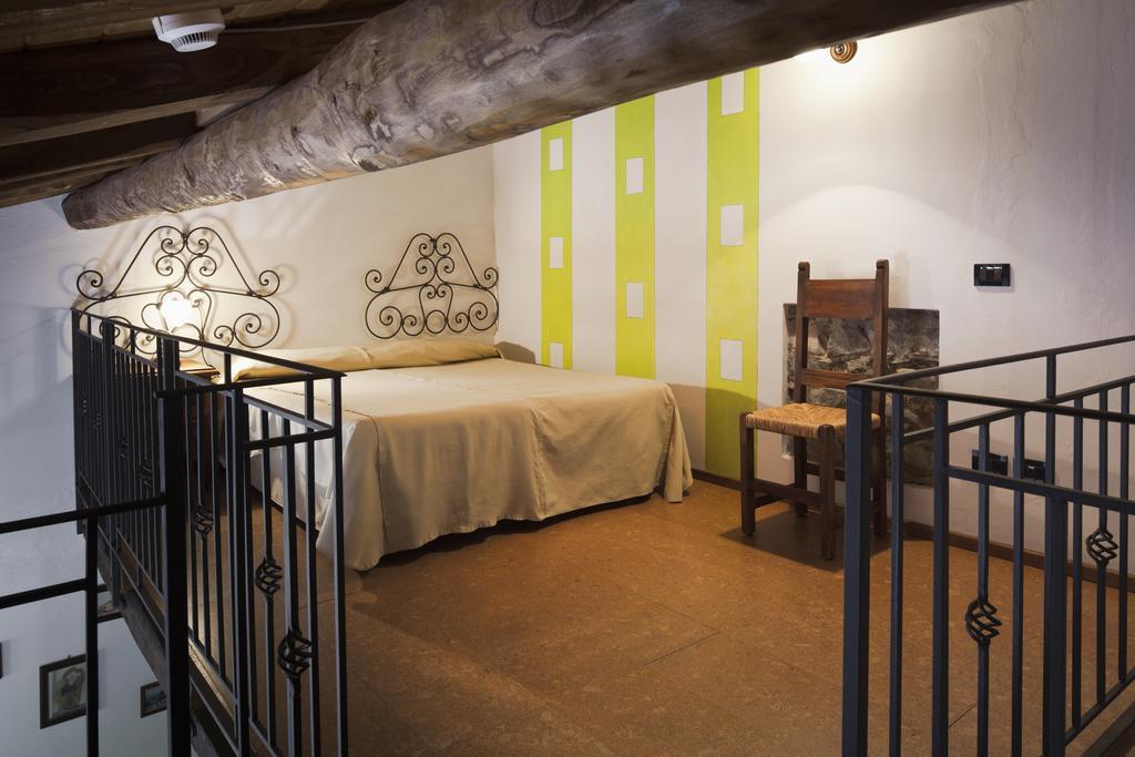 Willa Agriturismo Terrenia Trappitello Zewnętrze zdjęcie
