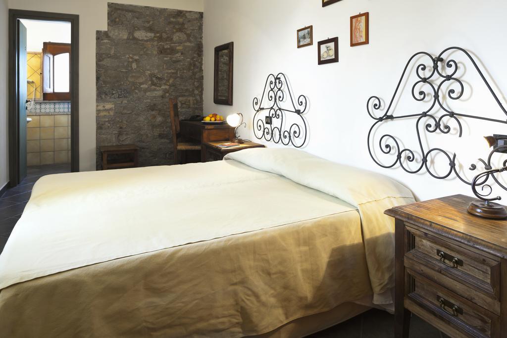 Willa Agriturismo Terrenia Trappitello Zewnętrze zdjęcie