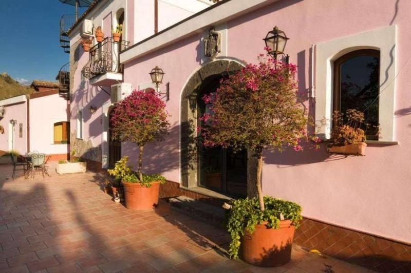 Willa Agriturismo Terrenia Trappitello Zewnętrze zdjęcie